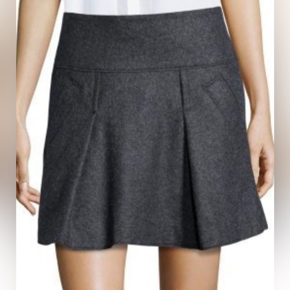 Vince Grey Wool Pleated Mini Skirt Size 0 Orig $295 - Picture 2 of 7